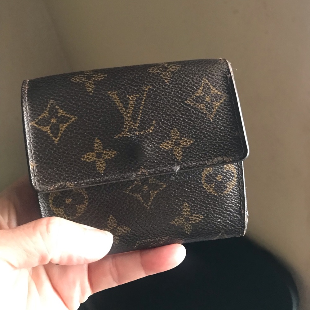 Authentic Louis Vuitton monogram cute wallet